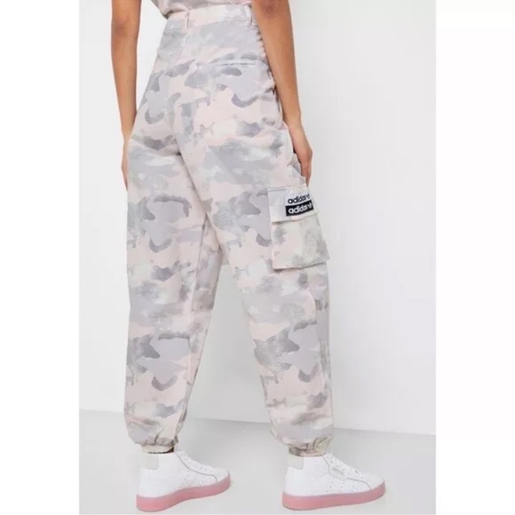 adidas Original Pink Camo Track Pant Cargo Jogger Women large NWT ED7420 ED7457 - Picture 2 of 7